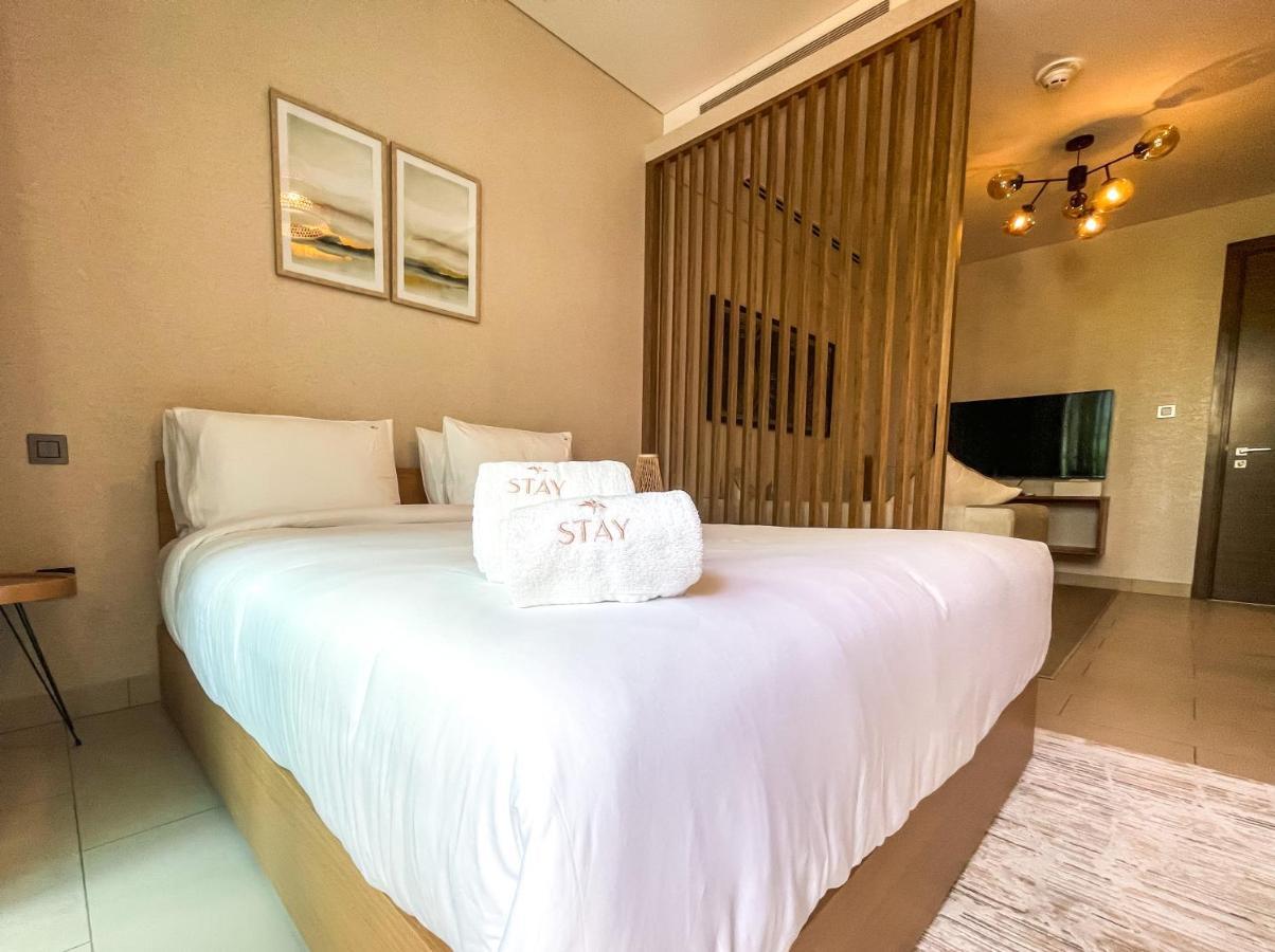 Stay By Latinem Luxury Studio Holiday Home G6-6103 Near Burj Khalifa ドバイ エクステリア 写真
