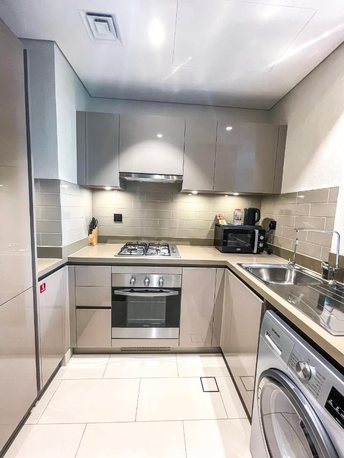 Stay By Latinem Luxury Studio Holiday Home G6-6103 Near Burj Khalifa ドバイ エクステリア 写真